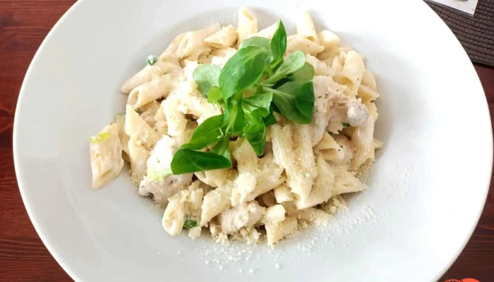 Restaurace Vodni Meloun Penne - Velké Nám. 34