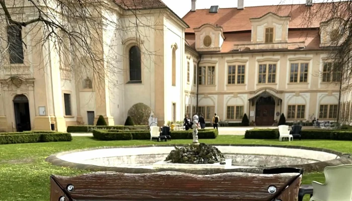 Restaurace Vtipna Kase Hodnoceni - Loučeň