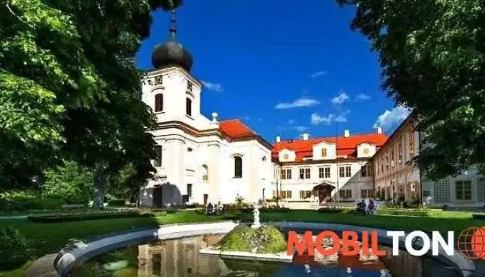 Restaurace Vtipna Kase Od Vlastnika - Loučeň