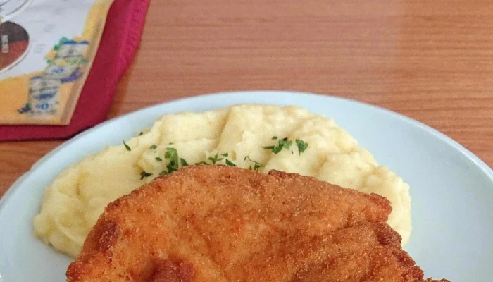 Restaurace Zalozna Fotky - Náměstí 155