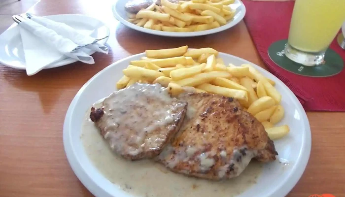 Restaurace Zalozna Jidlo A Piti - Náměstí 155