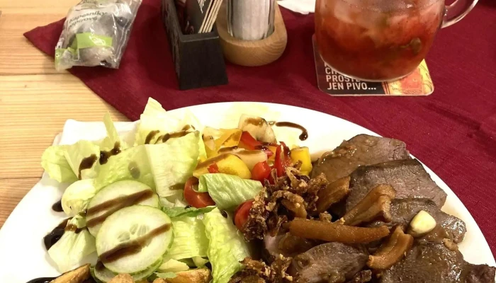 Restaurace Zamecek Dvojhradi   Obora Mstisov Restaurace - Mstišov