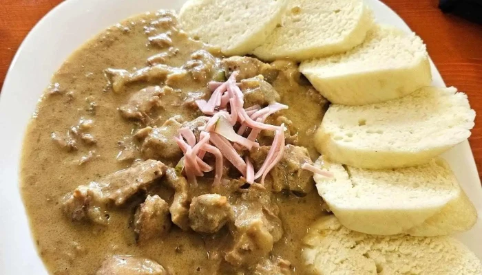 Restaurace Zelezna Jidlo A Piti - Železná