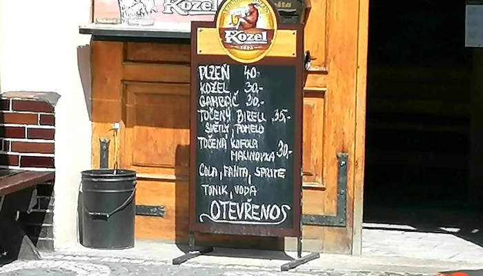 Restaurace Zlaty Lev Menu - Nám. Míru 19