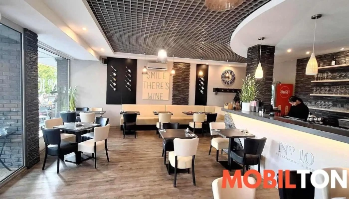 Restaurant Bar No 10 Vse - Třída Tomáše Garrigue Masaryka 1075