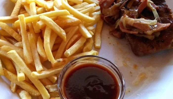 Restaurant Central Otevřeno Nyni - Husovo Nám. 140