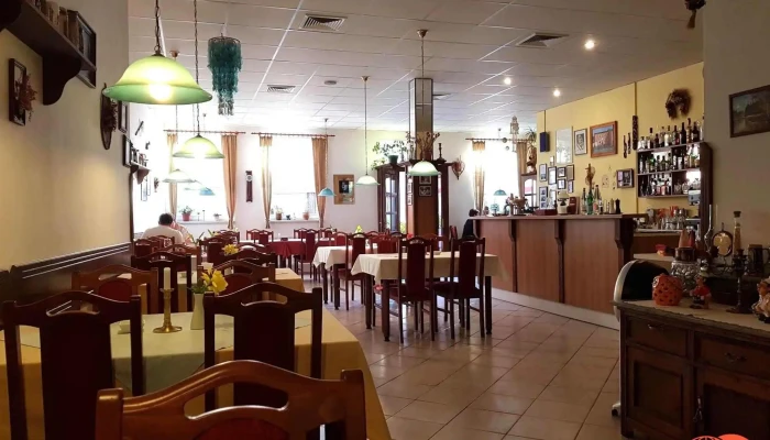 Restaurant Jansa -  Vzhled A Atmosfera - Čsl. Armády 173