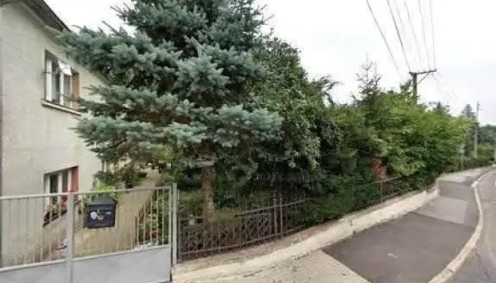 Restaurant Lion -  Street View A 360deg - Ruská 93