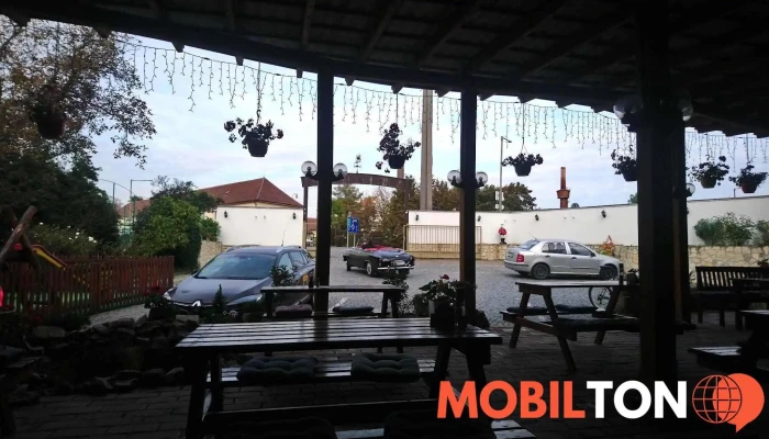 Restaurant Mex -    Melnik Vzhled A Atmosfera - Českolipská 776