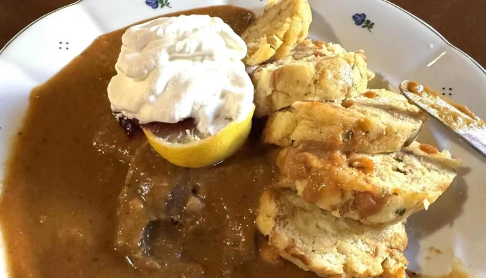 Restaurant Zamek Aneb Divadelni Restaurace Na Kovarne Instagram - Poděbrady I