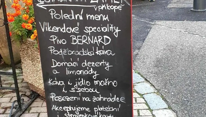 Restaurant Zamek Aneb Divadelni Restaurace Na Kovarne Menu - Poděbrady I