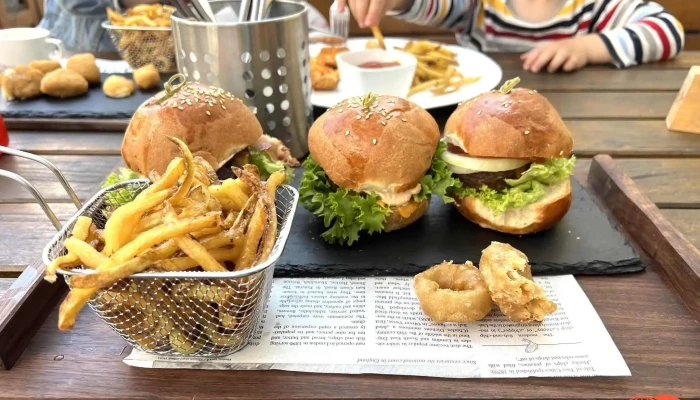 Ricansky Pivovar Hamburger - Olivova 246/23