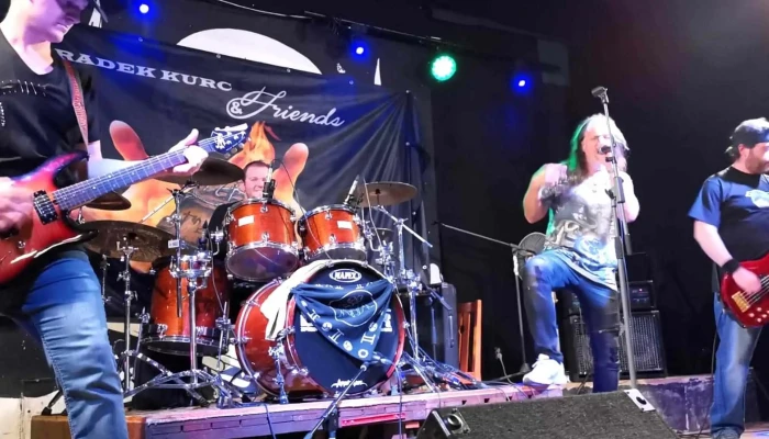 Rock Club Prdel -  Oteviraci Doba - Beroun-město