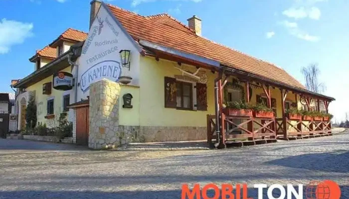 Rodinna Nekuracka Restaurace U Kamene Od Vlastnika - Husova 66