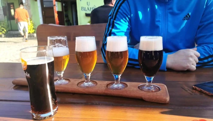 Rodinna Nekuracka Restaurace U Kamene Pivo - Husova 66