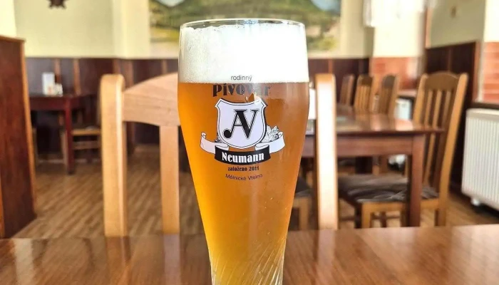 Rodinny Pivovar Neumann Pivo - Chorušická 93