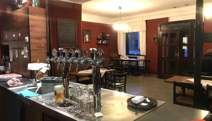 Rodinny Pivovar U Vacku Vzhled A Atmosfera - Chlumec Nad Cidlinou I
