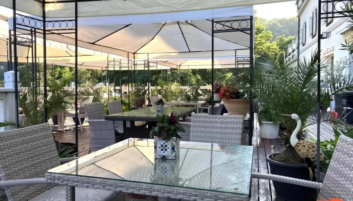 Romanticky Restaurant Mlyn Karlstejn Vzhled A Atmosfera - Karlštejn