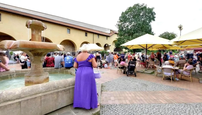 Rose Garden Apartments And Restaurant -  Street View A 360deg - Křížová 18
