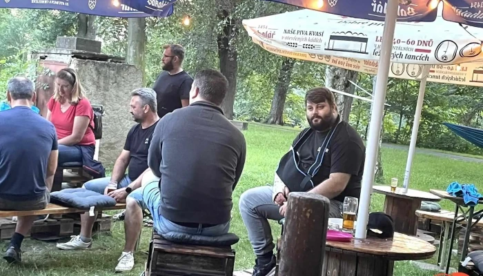Roubenka -  Vzhled A Atmosfera - Masarykovy Sady 1470