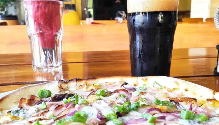 Roznovsky Pivovar Pizza - Pivovarská 6