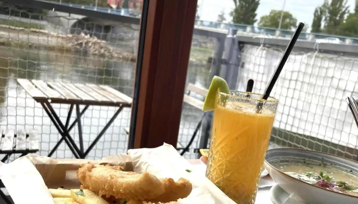 Rybicka Restaurace Bistro Blizko Mě - Nábřežní 1640
