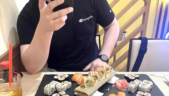 Sakuras Restaurace Otevřeno Nyni - Tyršova 215