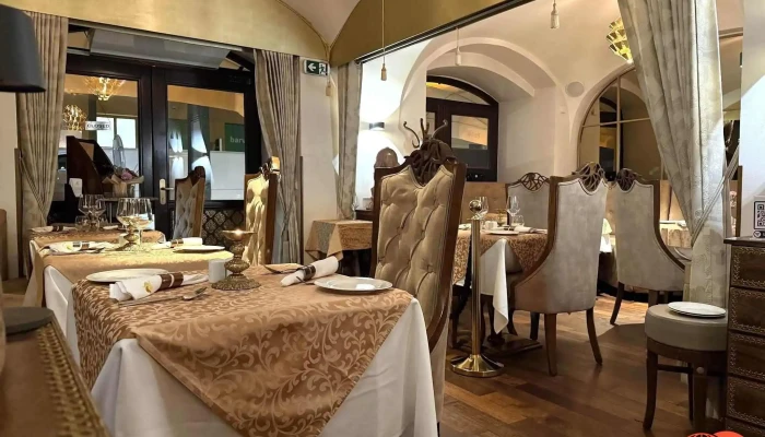 Sangam Indian Restaurant -  Vzhled A Atmosfera - Karlín