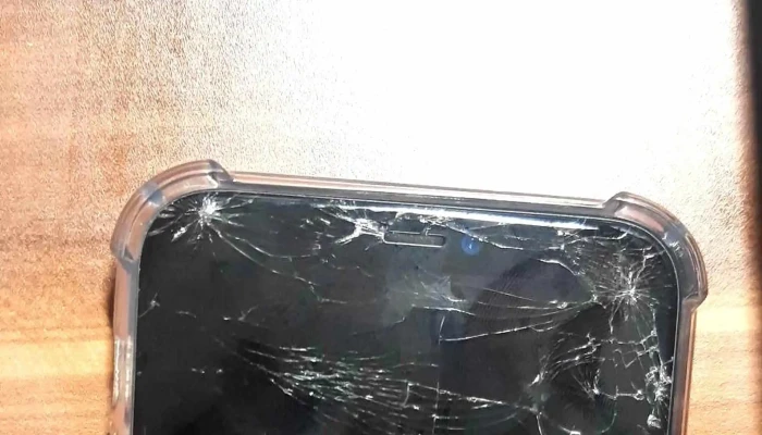 Servis Telefonu Expresni Vymeny Displeju A Baterii Rozbitesklocz Masarykova 680 - Masarykova 680