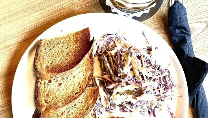 Sestidomi   Restaurace Tatarsky Biftek - Křičkova 1305/16