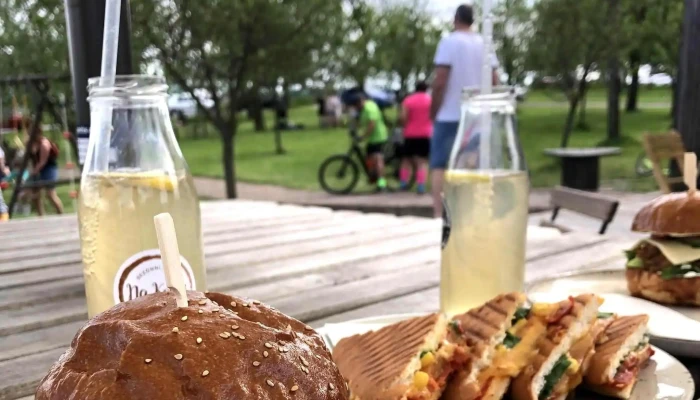 Sezonni Bistro Na Kopci Katalog - Luhačovická 384