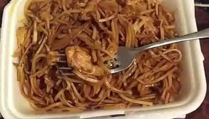 Shi Wei Tian -  Chow Mein - Hennigsdorfská