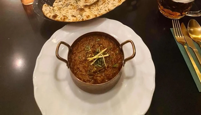Shiva Restaurant And Bar -  Kari - M. Švabinského 140/35