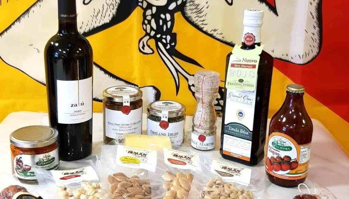 Siesta Fresh -    Kavarna A Obchod Chut Sicilie Od Vlastnika - Husova 49/2