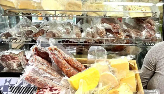 Siesta Fresh -    Kavarna A Obchod Chut Sicilie Vse - Husova 49/2