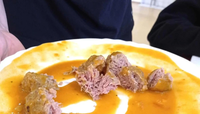 Skolni Jidelna Delirest Restaurace - Komenského 1534