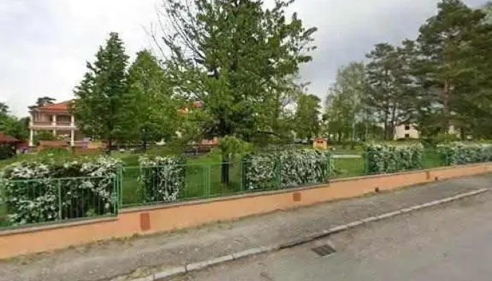 Skolni Jidelna Milovice Vse - Dukelská 320