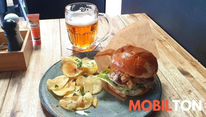 Sletak Bar Restaurace Jidlo A Piti - Rozdělov