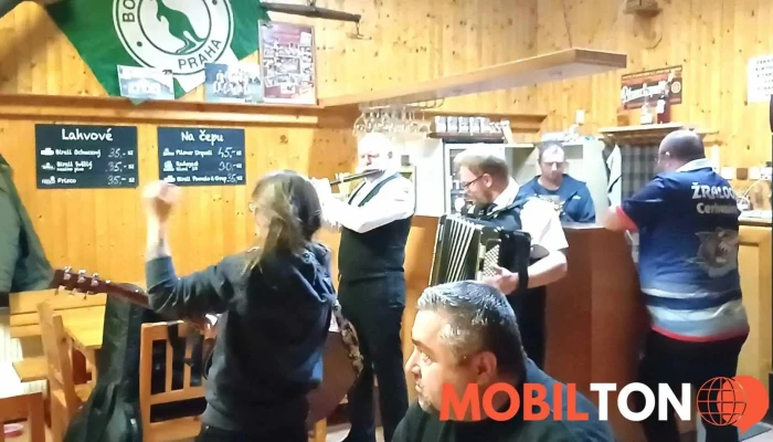 Sokolovna Cerhenice -  Videa - Nám. Míru 14