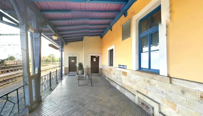Staroceska Jidelna   Nadrazni Restaurace Street View A 360deg - 1, Čapkova 508