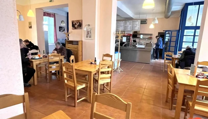 Staroceska Jidelna   Nadrazni Restaurace Vzhled A Atmosfera - 1, Čapkova 508