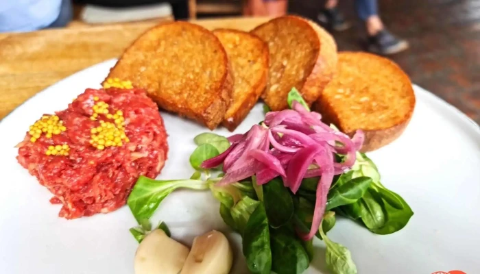 Staroceska Restaurace V Ruthardce Tatarsky Biftek - Dačického Nám. 15