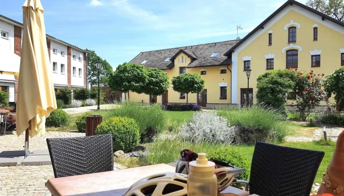 Statek 1738 -  Od Hostu - Všestudy-úžice U Kralup Nad Vltavou