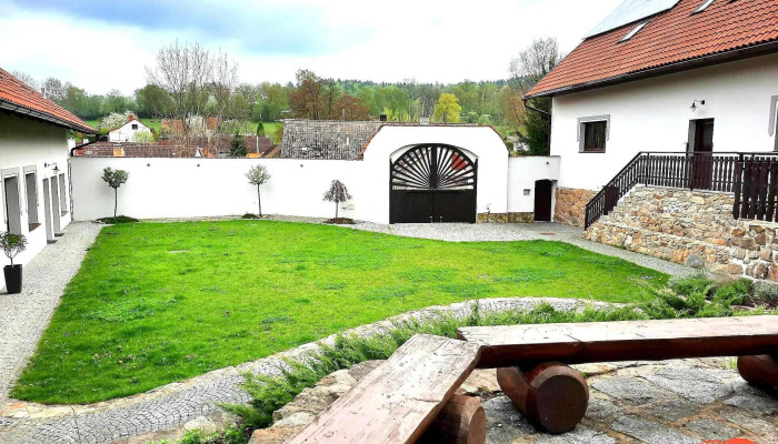 Statek Cesky Dvur Od Hostu - Nová Ves