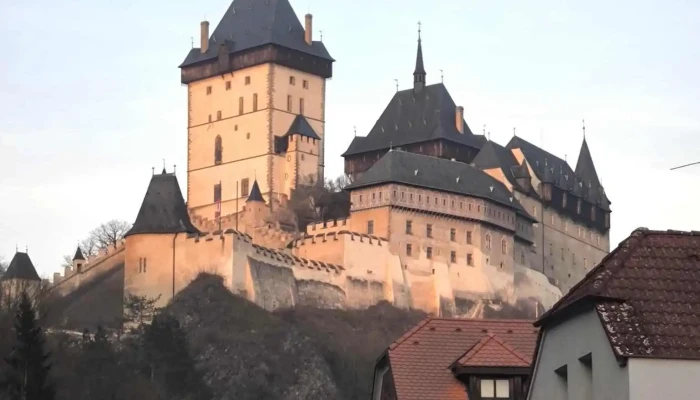 Stodola -  Statni Hrad Karlstejn - Karlštejn