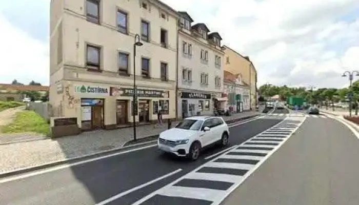 Street Food Hruska Street View A 360deg - Mírové Nám.