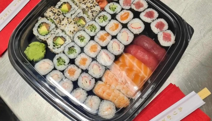 Sushi Uvaly Blizko Mě - 28. Října 242