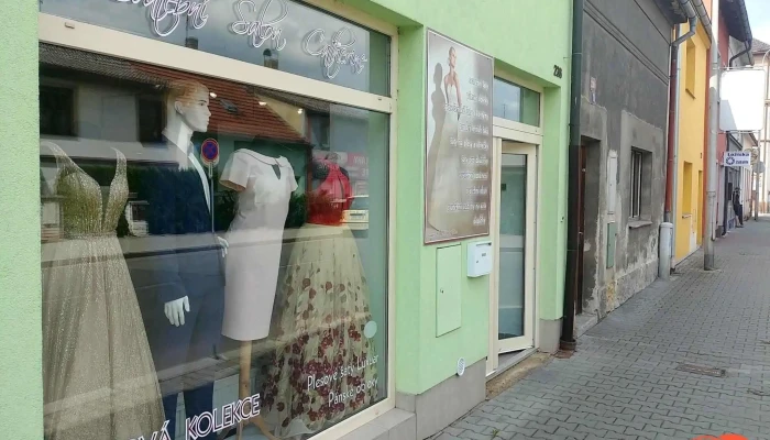 Svatebni Salon Catherine Exterier - Kuštova 236