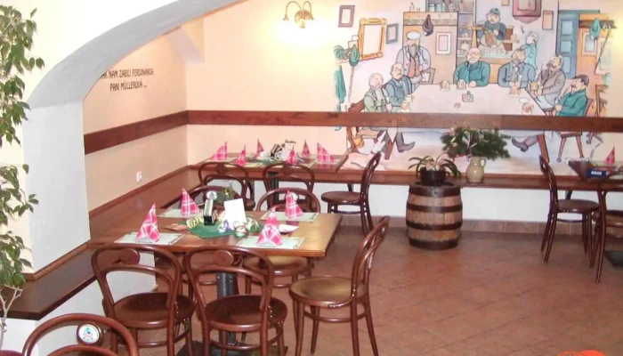 Svejk Restaurant Benesov Vzhled A Atmosfera - Masarykovo Nám. 7