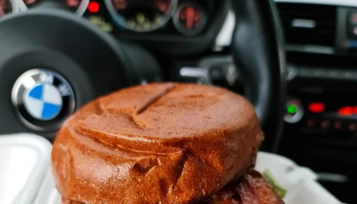 Ta Fabrika Street Food -  Adresa - Armádní